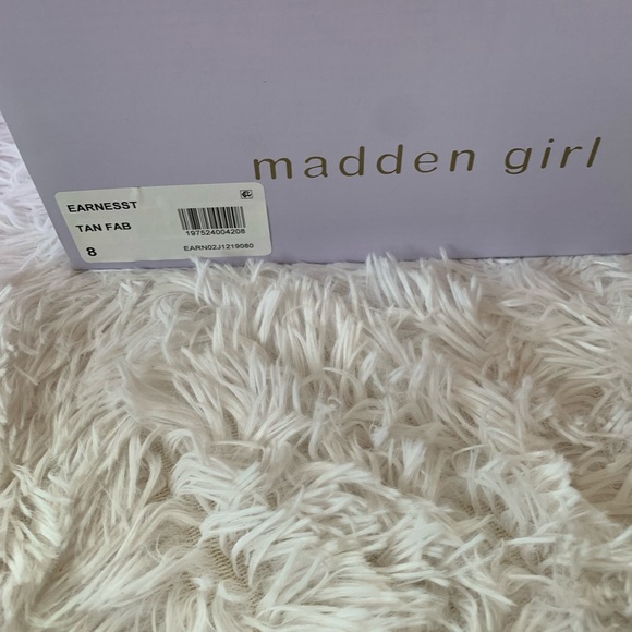 Madden Girl EARNESST Lace-Up Boot - Picture 10 of 11